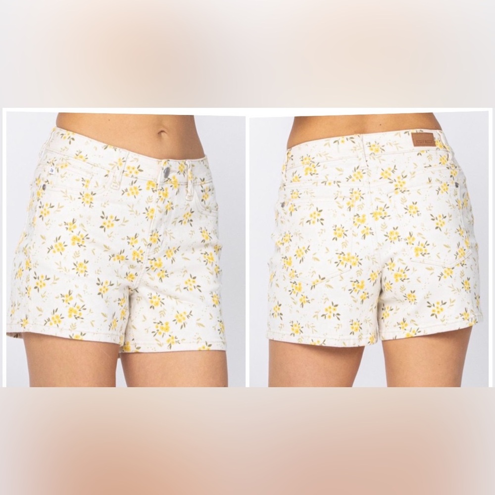 Judy Blue White Shorts with Yellow Floral Print Denim Summer Shorts Size Medium